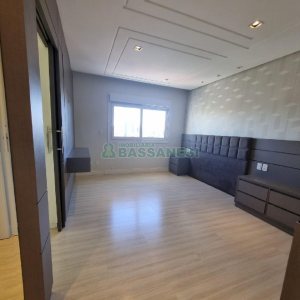 Apartamento com 920m², 2 dormitórios, 4 vagas, no bairro Panazzolo em Caxias do Sul para Alugar