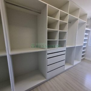 Apartamento com 920m², 2 dormitórios, 4 vagas, no bairro Panazzolo em Caxias do Sul para Alugar