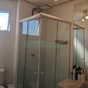 Apartamento com 49m², 2 dormitórios, 2 vagas, no bairro Nossa Senhora do Rosário em Caxias do Sul para Comprar