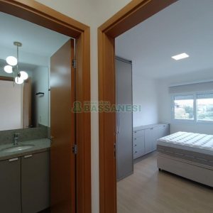 Apto Mobiliado com 55m², 1 dormitório, 1 vaga, no bairro Centro em Caxias do Sul para Alugar