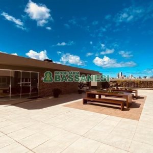 Apto Mobiliado com 55m², 1 dormitório, 1 vaga, no bairro Centro em Caxias do Sul para Alugar