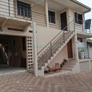 Casa com 288m², 3 dormitórios, 5 vagas, no bairro Charqueadas em Caxias do Sul para Comprar