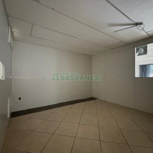 Loja com 101m², no bairro São Pelegrino em Caxias do Sul para Alugar