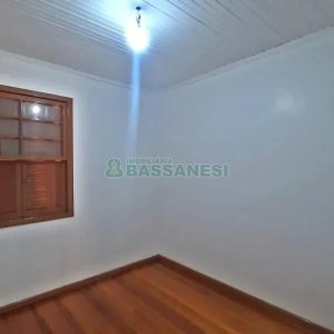 Casa Comercial com 70m², 3 dormitórios, no bairro São Leopoldo em Caxias do Sul para Alugar