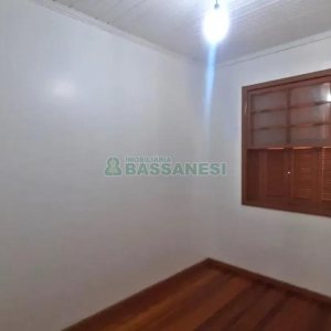 Casa Comercial com 70m², 3 dormitórios, no bairro São Leopoldo em Caxias do Sul para Alugar