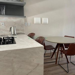 Sobrado com 139m², 3 dormitórios, 2 vagas, no bairro São Victor COHAB em Caxias do Sul para Comprar