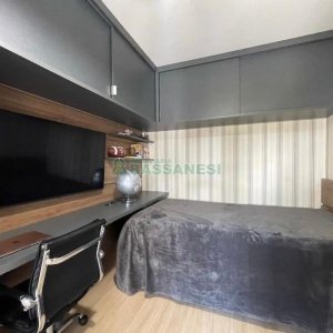 Sobrado com 139m², 3 dormitórios, 2 vagas, no bairro São Victor COHAB em Caxias do Sul para Comprar