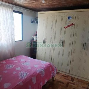 Casa com 100m², 3 dormitórios, 1 vaga, no bairro Bela Vista em Caxias do Sul para Comprar