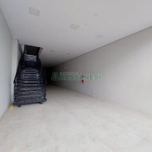 Loja com 250m², no bairro Sanvitto em Caxias do Sul para Alugar