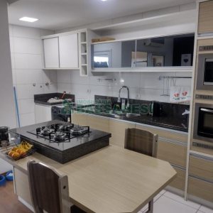 Apartamento com 64m², 2 dormitórios, 2 vagas, no bairro Santa Lúcia em Caxias do Sul para Comprar