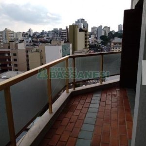 Apartamento com 183m², 3 dormitórios, 2 vagas, no bairro Centro em Caxias do Sul para Comprar