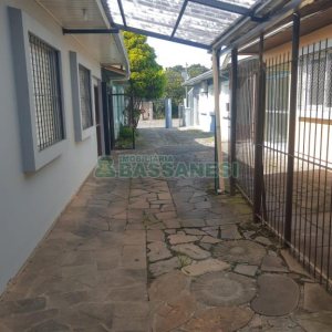 Casa com 89m², 3 dormitórios, no bairro Vinhedos em Caxias do Sul para Comprar