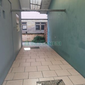Casa com 89m², 3 dormitórios, no bairro Vinhedos em Caxias do Sul para Comprar