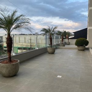 Apartamento com 57m², 2 dormitórios, 1 vaga, no bairro Cinqüentenário em Caxias do Sul para Comprar