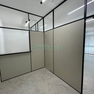 Sala com 45m², no bairro Centro em Caxias do Sul para Comprar