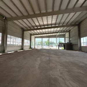 Loja com 850m², no bairro Sagrada Família em Caxias do Sul para Alugar