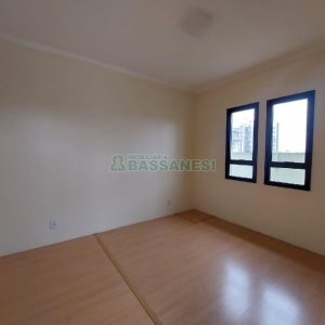 Apartamento com 152m², 3 dormitórios, 1 vaga, no bairro São Pelegrino em Caxias do Sul para Comprar