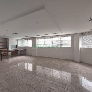 Sala com 127m², 1 vaga, no bairro São Pelegrino em Caxias do Sul para Alugar