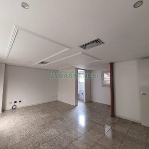 Sala com 127m², 1 vaga, no bairro São Pelegrino em Caxias do Sul para Alugar