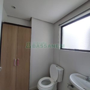 Sala com 127m², 1 vaga, no bairro São Pelegrino em Caxias do Sul para Alugar