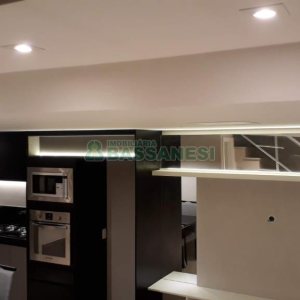 Sobrado com 75m², 2 dormitórios, 2 vagas, no bairro Vinhedos em Caxias do Sul para Comprar