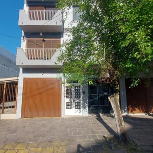 Apartamento com 89m², 3 dormitórios, 1 vaga, no bairro Pio X em Caxias do Sul para Comprar