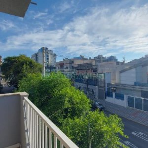 Apartamento com 89m², 3 dormitórios, 1 vaga, no bairro Pio X em Caxias do Sul para Comprar