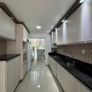 Apartamento com 86m², 2 dormitórios, 2 vagas, no bairro Diamantino em Caxias do Sul para Comprar