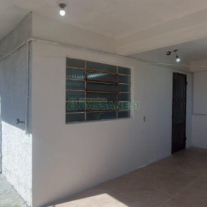 Casa com 90m², 2 dormitórios, 2 vagas, no bairro Esplanada em Caxias do Sul para Alugar