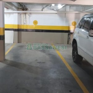 Apartamento com 100m², 2 dormitórios, 2 vagas, no bairro Panazzolo em Caxias do Sul para Alugar