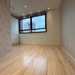 Sala Mobiliada com 62m², no bairro Centro em Caxias do Sul para Comprar