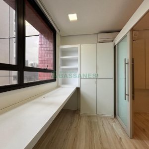 Sala Mobiliada com 62m², no bairro Centro em Caxias do Sul para Comprar