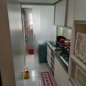 Apartamento com 57m², 2 dormitórios, 1 vaga, no bairro Planalto em Caxias do Sul para Comprar
