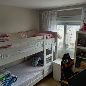 Apartamento com 57m², 2 dormitórios, 1 vaga, no bairro Planalto em Caxias do Sul para Comprar
