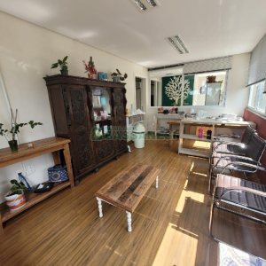 Loja Mobiliada com 75m², no bairro Villagio Iguatemi em Caxias do Sul para Alugar