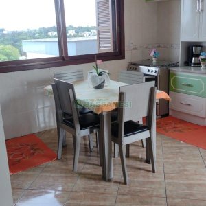 Casa com 182m², 3 dormitórios, 1 vaga, no bairro Colina Sorriso em Caxias do Sul para Comprar