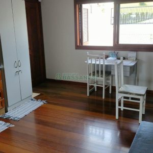 Casa com 182m², 3 dormitórios, 1 vaga, no bairro Colina Sorriso em Caxias do Sul para Comprar