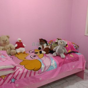 Casa com 70m², 2 dormitórios, 1 vaga, no bairro Cidade Nova em Caxias do Sul para Comprar