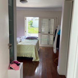 Casa com 290m², 2 dormitórios, 1 vaga, no bairro Cidade Nova em Caxias do Sul para Comprar