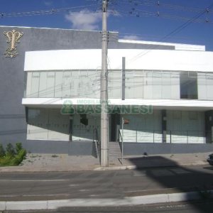 Loja com 275m², no bairro Sanvitto em Caxias do Sul para Comprar