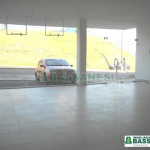 Loja com 256m², no bairro Sanvitto em Caxias do Sul para Comprar