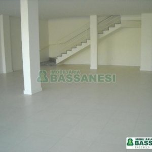 Loja com 256m², no bairro Sanvitto em Caxias do Sul para Comprar