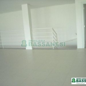 Loja com 256m², no bairro Sanvitto em Caxias do Sul para Comprar