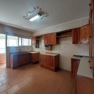 Apartamento com 100m², 3 dormitórios, 1 vaga, no bairro Pio X em Caxias do Sul para Alugar