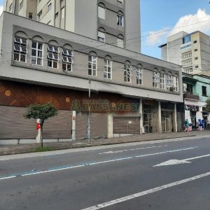Loja com 610m², no bairro São Pelegrino em Caxias do Sul para Alugar
