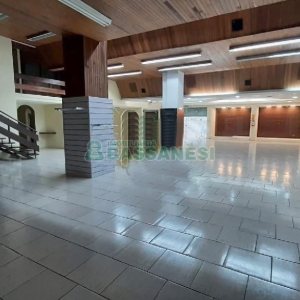 Loja com 610m², no bairro São Pelegrino em Caxias do Sul para Alugar