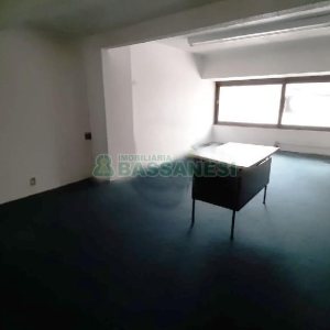 Loja com 610m², no bairro São Pelegrino em Caxias do Sul para Alugar