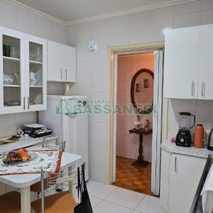 Apartamento com 67m², 2 dormitórios, 1 vaga, no bairro Centro em Caxias do Sul para Comprar
