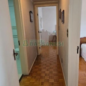 Apartamento com 67m², 2 dormitórios, 1 vaga, no bairro Centro em Caxias do Sul para Comprar