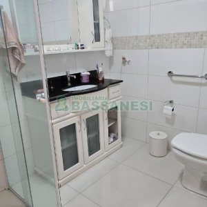 Apartamento com 67m², 2 dormitórios, 1 vaga, no bairro Centro em Caxias do Sul para Comprar